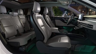 2025 Lincoln Lincoln Corsair Internal Image 1